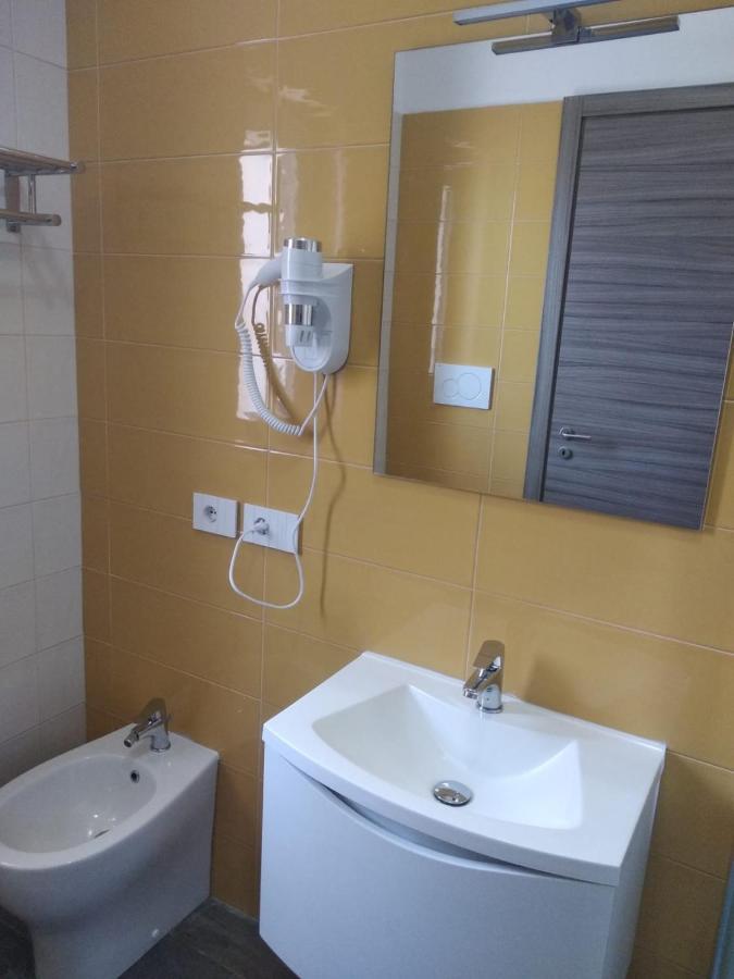 B&B Domus Piedigrotta ピッツォ エクステリア 写真