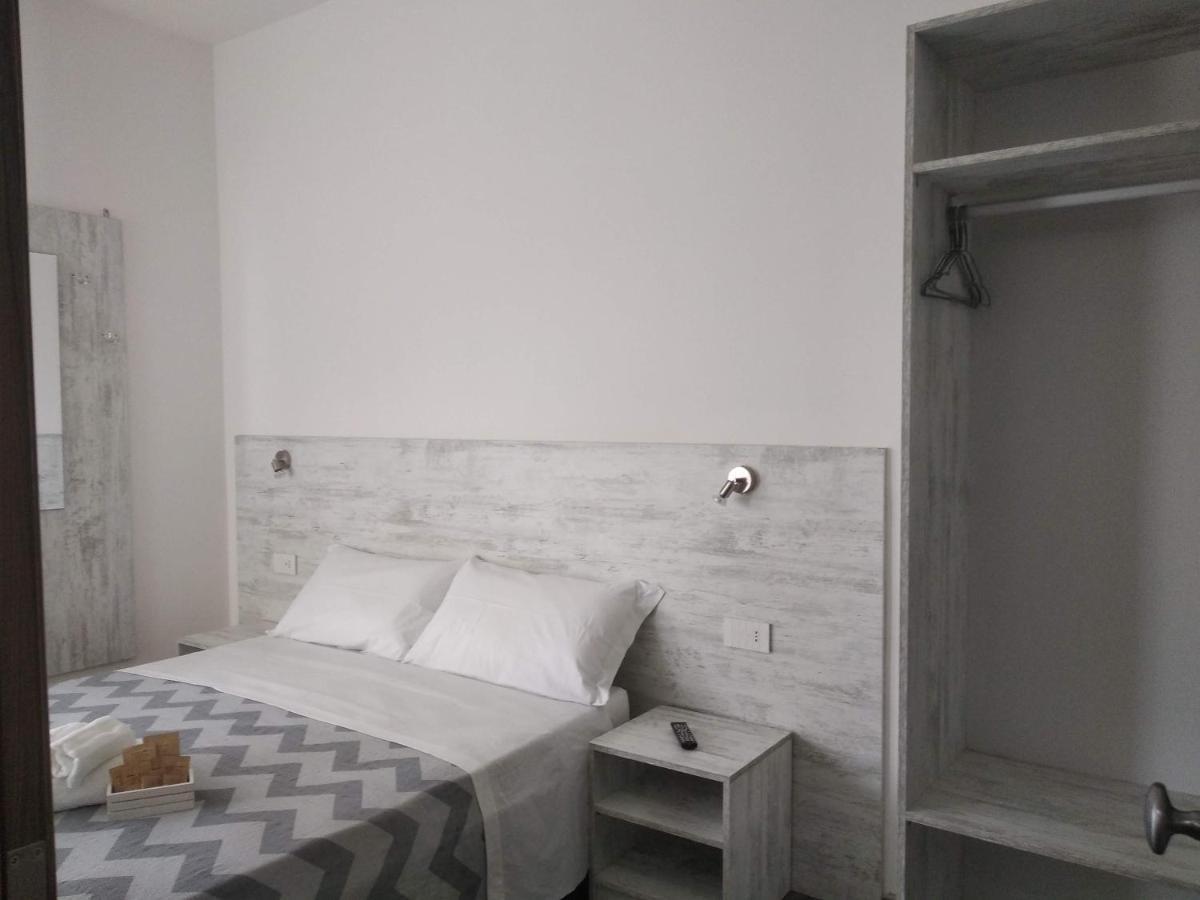 B&B Domus Piedigrotta ピッツォ エクステリア 写真