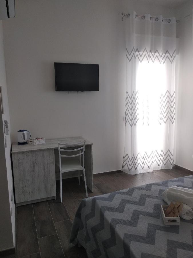 B&B Domus Piedigrotta ピッツォ エクステリア 写真