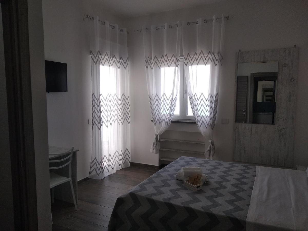 B&B Domus Piedigrotta ピッツォ エクステリア 写真