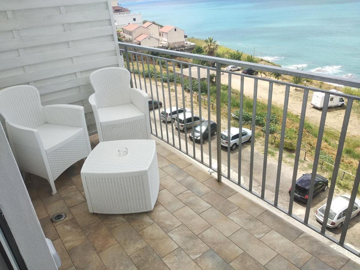 B&B Domus Piedigrotta ピッツォ エクステリア 写真