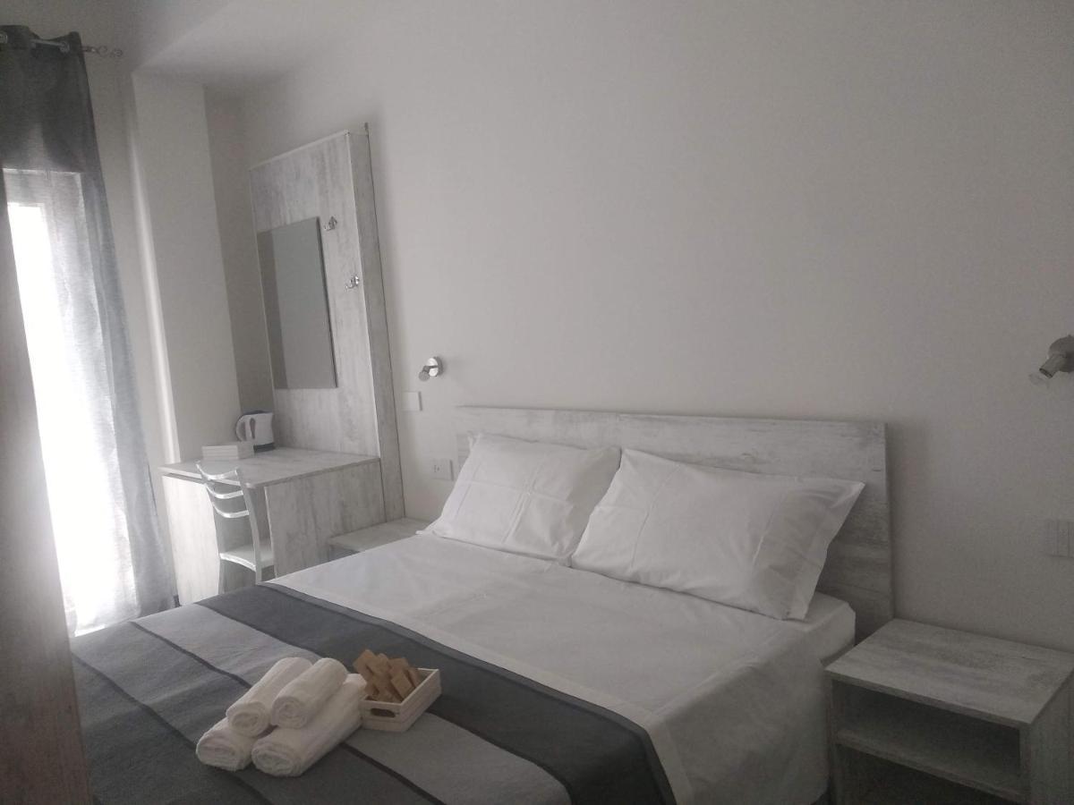 B&B Domus Piedigrotta ピッツォ エクステリア 写真