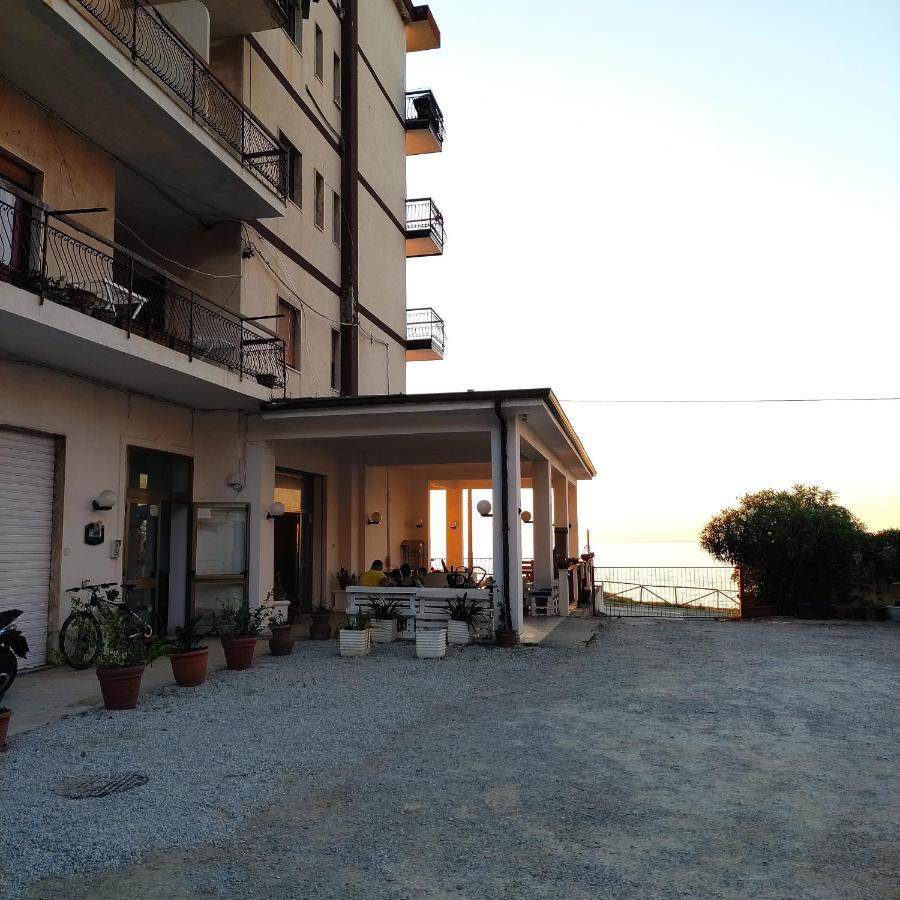 B&B Domus Piedigrotta ピッツォ エクステリア 写真